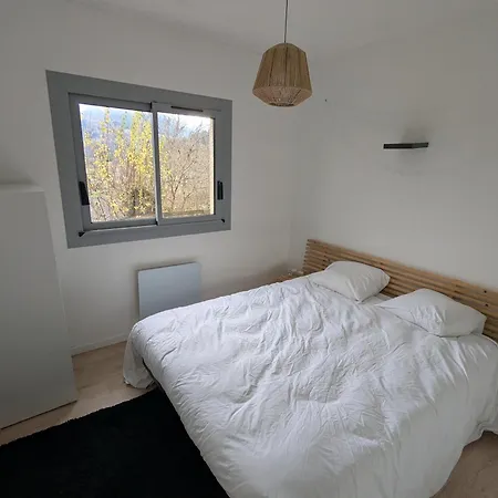 Daire T3 A Acces Au Ruisseau -terrasse